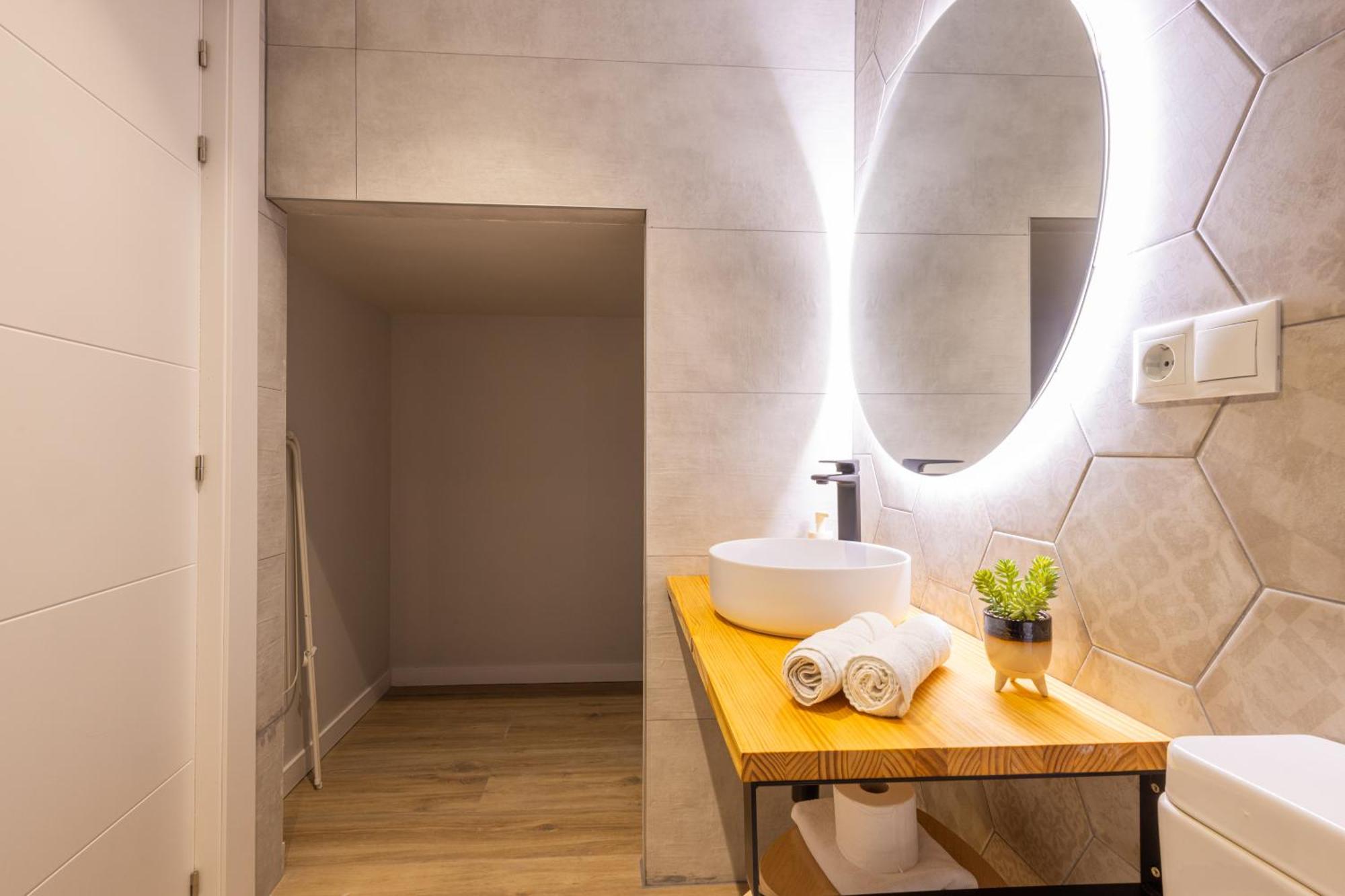 Florit Flats - The Trafalgar Apartments III Valencia Ngoại thất bức ảnh